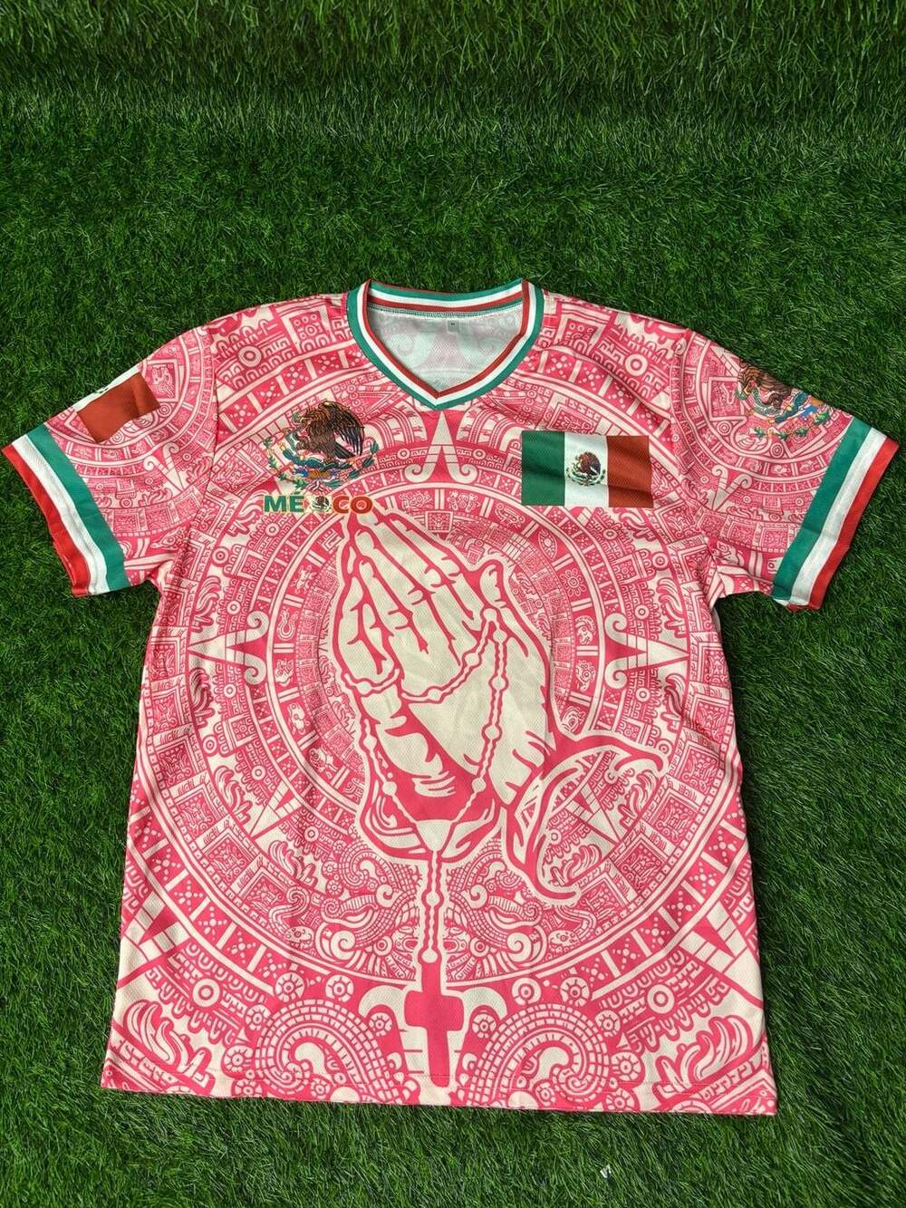 Pink Aztec Calendar and Praying Hands Mexico Soccer Football Jersey Size M
